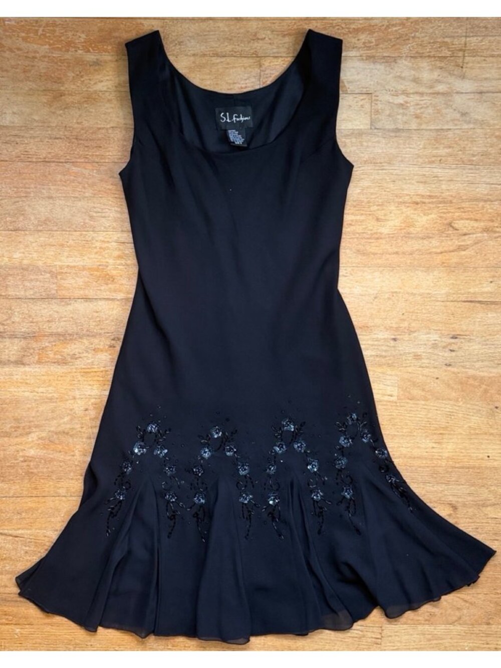 Vintage Black Floral Beaded Flare Dress Size Small 8 Sleeveless Cocktail 90s